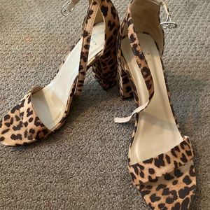 NWOT leopard heels